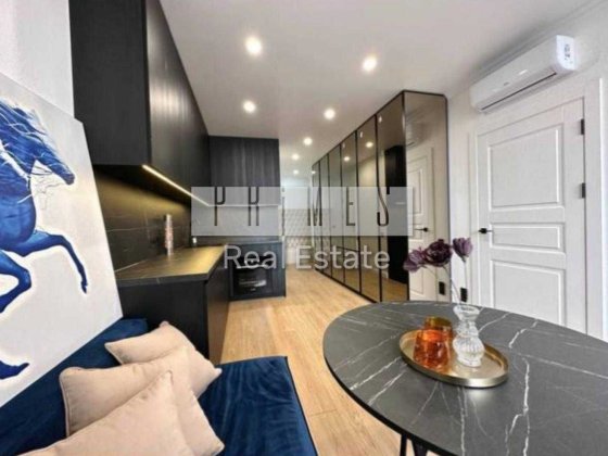 Продаж квартири ЖК Славутич ,Зарічна, 2 корп.1 Найкращий будинок Київ