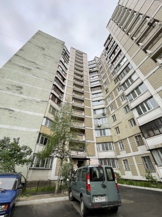 Продам 3к квартиру по вулиці Драгоманова 23 - фото 1