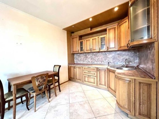 Продам 3 кім.кв., вул. Княжий Затон 11,  Позняки. Київ