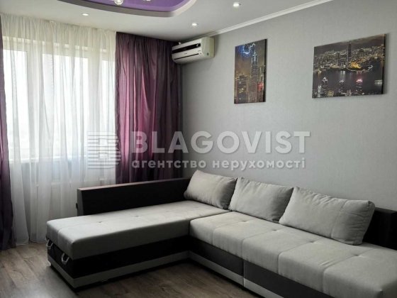 Продаж квартири Поправки, 4/39а  генератор інвертор м.Чернігівська 2хв Київ