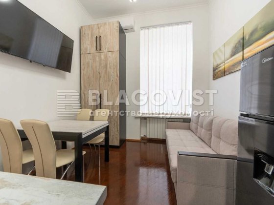 Продаж 1-кім на Музейному провулок  8, Центр Київ