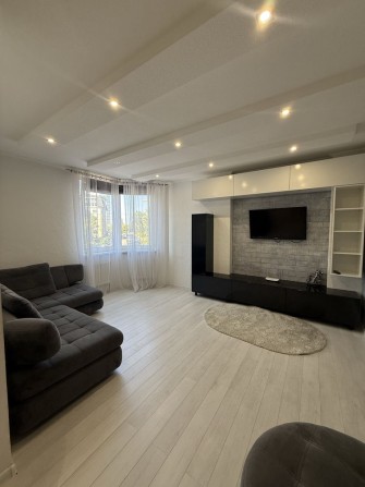 Подаж, Лікоград,3 кімнати, з ремонтом та меблями - фото 1