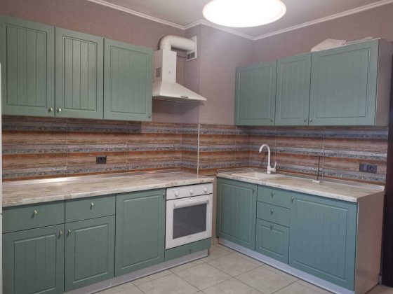 Держпрограми Продаж 2-к. квартири з ремонтом Науки, 60а м. Деміївська Київ