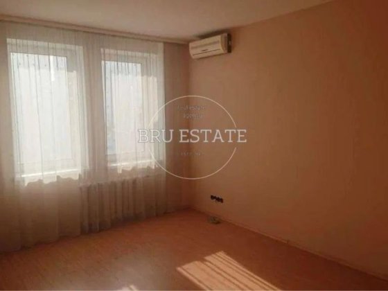 Продам 2к квартиру на Позняках Драгоманова Осокорки Дарницький Київ