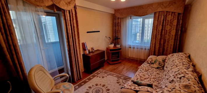 Пр-кт. Тичини, 21 7/9;47/26; кухня6,8 - фото 1