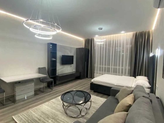 Продаж простора світла студія з ремонтом в ЖК "Парк-хол Горький"  40м2 Киев