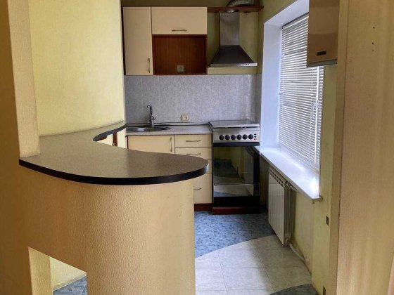 Продається 1-кімнатна квартира-студія, бул. Лесі Українки, 9. Киев