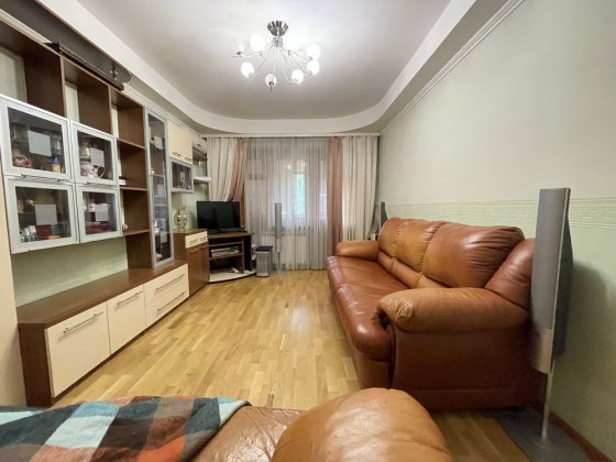 Класна ДВОКІМНАТНА з повною комплектацією Київ