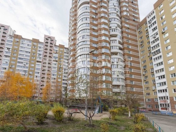 Продаж 2 кімнатної квартири ,вул.Урлівська 16/37,Дарницький Київ