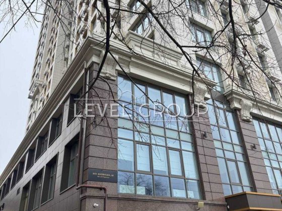 Продаж апартаментів в БЦ Кадорр, центр Києва, Жилянська 68. Київ