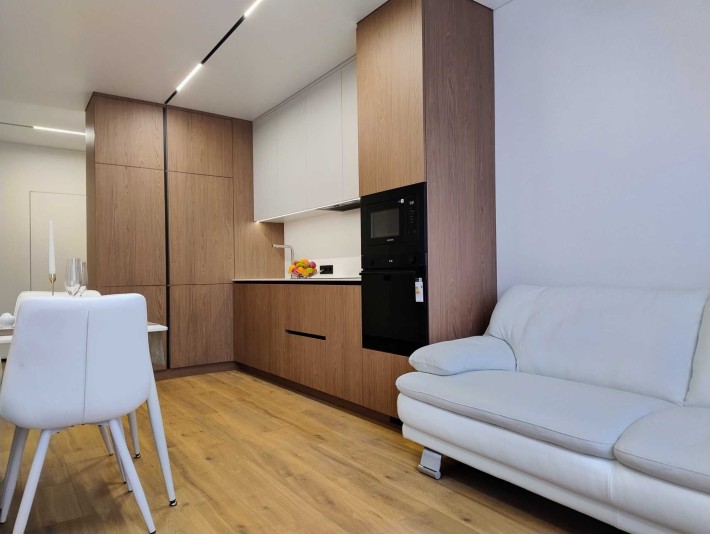 ЖК Варшавський 2, 2к квартира з шикарним ремрнтом. Олександра Олеся 5. - фото 1