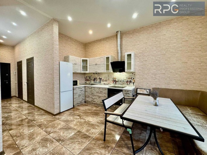 Продаж 3к квартира ЖК Адмірал Є Генератор Академмістечко метро БЕЗ% - фото 1