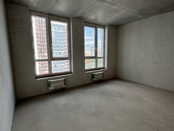 Продаж 3-к жк Причал 8 +  комора генератор низький поверх Позняки Киев