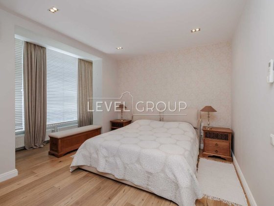 НАЙКРАЩА ЦІНА продам 3-к Кудряшова,16 Пори року Времена года Киев