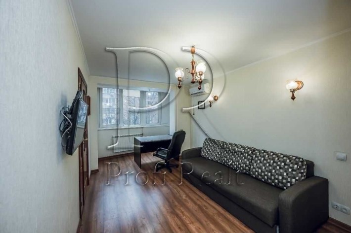 Без %! Продаж просторої 2к. квартири вулиця Григорія Кочура (Пирогів - фото 1