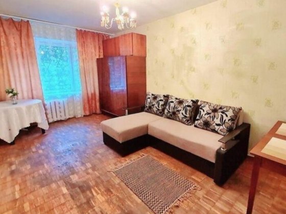 Продам квартиру метро 3хвилини Київ