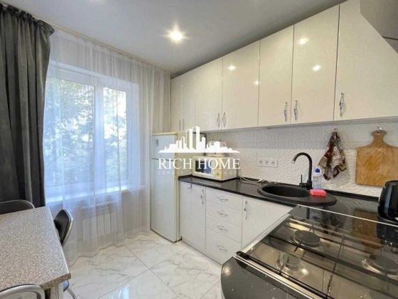 Захарівська 3, Куренівка, 1к квартира з ремонтом, Дорогожичі, Почайна Киев