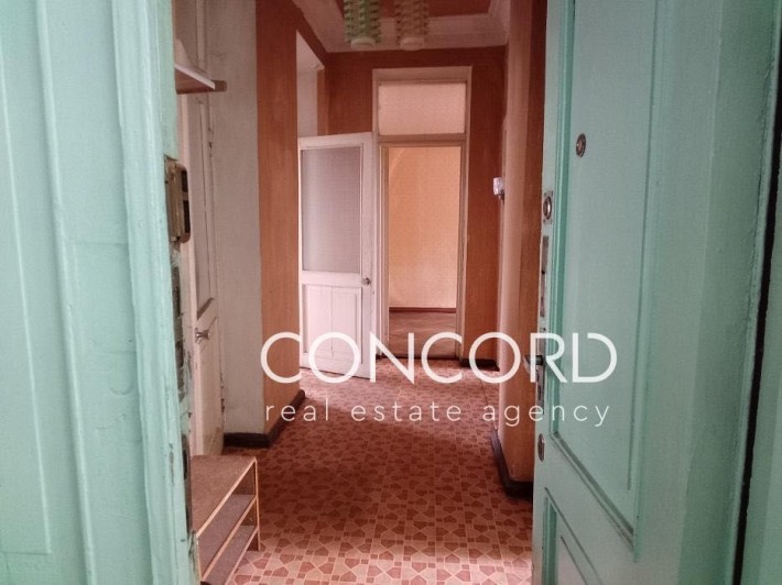 Продам 3-ну квартиру, Соломʼянський р-н. А. Антонова вул., 2/32 к8 - фото 1