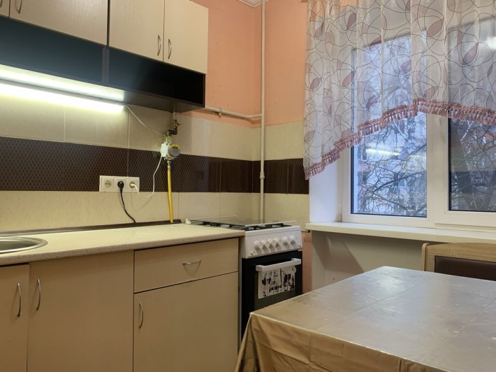 Продажа 2кв 44м Новобеличи Ул.Бахмачская 20 Газ 3 этаж Кирпич Свободна - фото 1