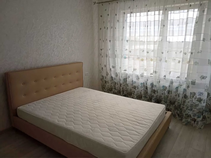 Продам 1к. квартиру з євроремонтом в ЖК "LaLaLand", Берковецька 6б. - фото 1