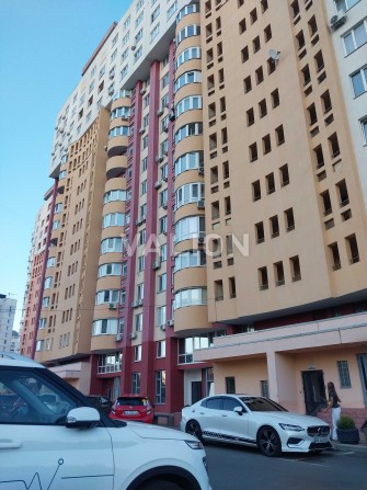 бЕЗ % Продам 1 кім квартиру Київ вул Ернста 16А, 5 поверх. - фото 1