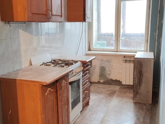 Повітряних сил 62, Севастопольська площа Київ