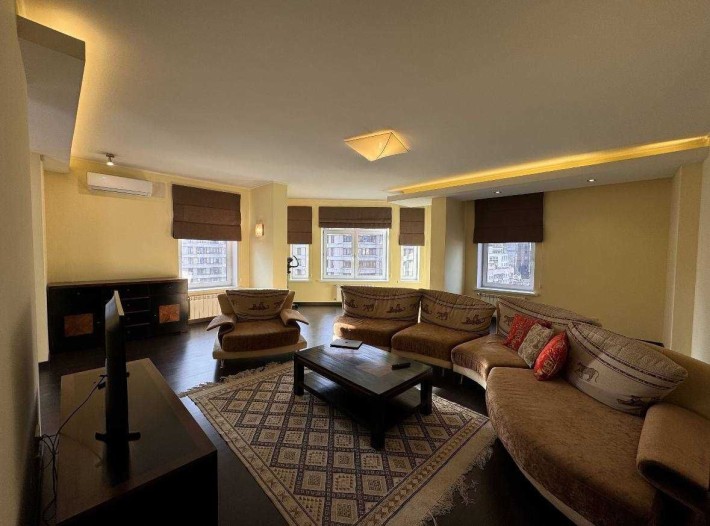 Продам квартиру з ремонтом в новому будинку на Паньківський - фото 1