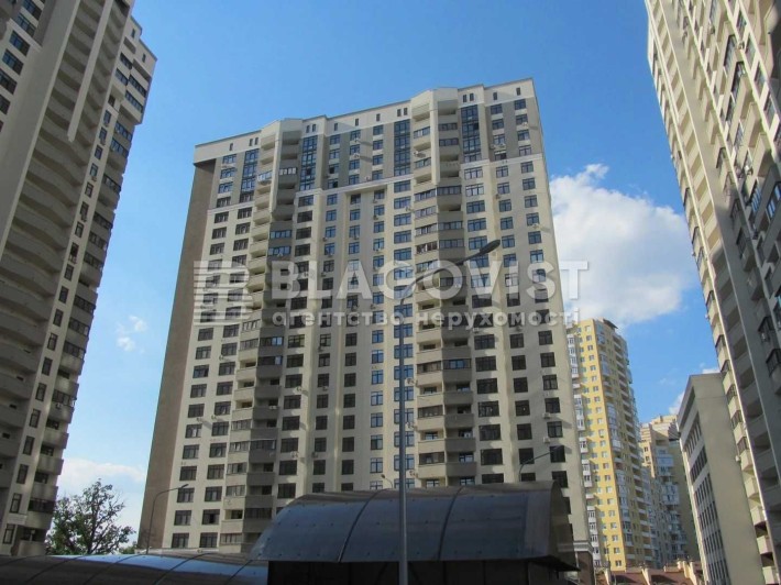 Сікорського Ігоря Танкова 4г Зелений Острів цегла ремонт паркинг метро - фото 1