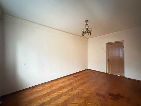 Продаж 2к квартири біля метро Дорогожичі Київ