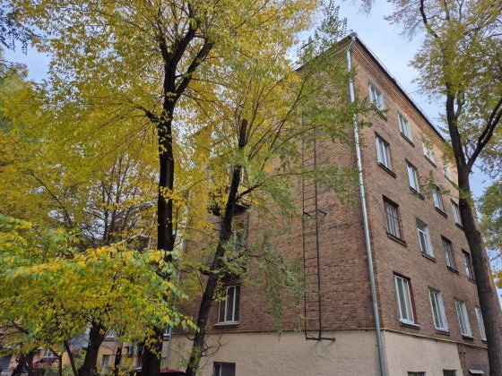 Поділ.Сталінка .вул.Сирецька 30/1. Киев