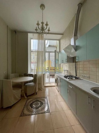 2-к. кварт., вул. Богдана Хмельницького, 10, метро Театральна. Без %! - фото 1