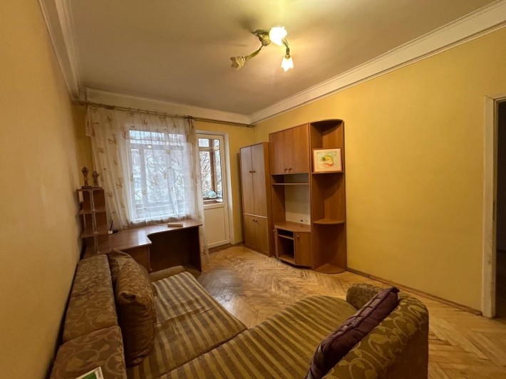 Продаж 2-к Ушинского 3  Соломенский район  Караваєві дачі - фото 1