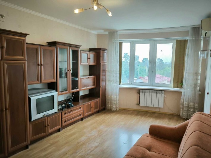 Продам без% 1к. квартиру вул. Верховинна 37 - фото 1