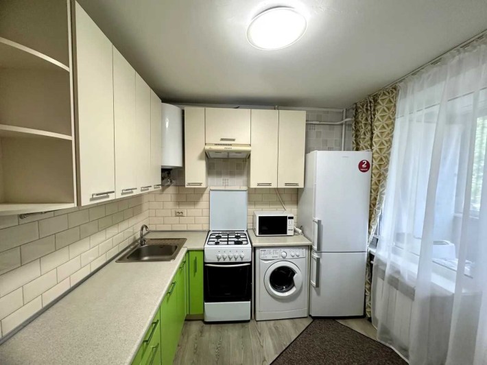 Продаж 1к квартири вул. М.Ушакова 4-м.Житомирська, Академмістечко - фото 1