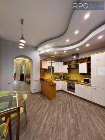 БЕЗ% Продаж 3-кімнатної квартири  вул. Богдана Хмельницького, 57 юа - фото 1