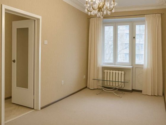 Продаж 3к квартира Першотравневий Дудаєва 22 сталінка Шулявська 8 хв Київ