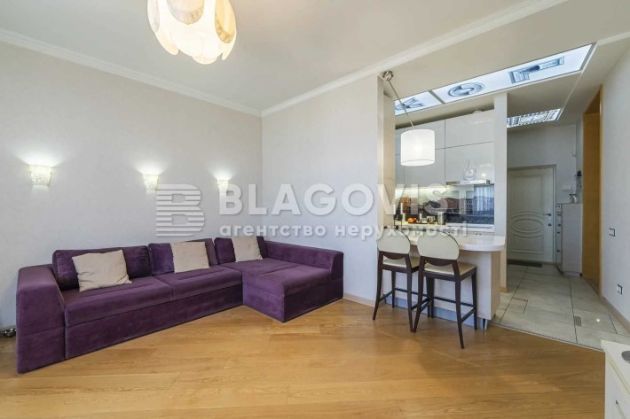 Продаж 2 кв  Іллєнка  18б  ЖК Парус Шевченківський р-н - фото 1