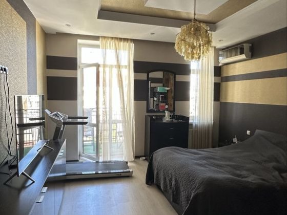 Продам 3-к квартиру, Подол, Щекавицька, 30/39 Киев