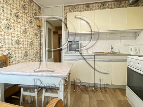 Продаж 2 к. квартири вул.Чистяківська15/Нивки/Святошин/Галагани Київ