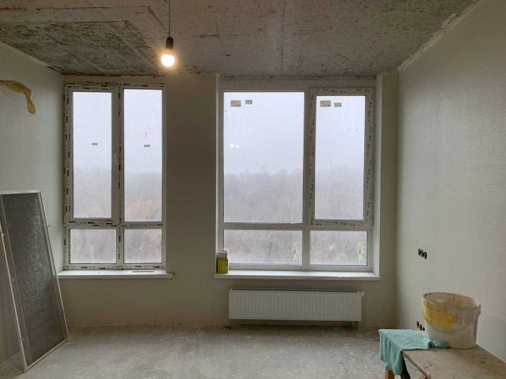 Однокімнатна квартира студія в ЖК Медовий з ремонтом 95 % - фото 1