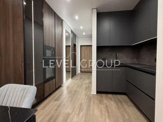 Простора 3кім 76м2 ЖК Варшавський-3 вул. Змієнка 15/23, Нивки Киев