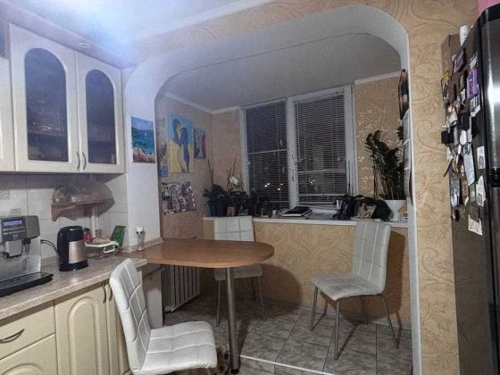 Продаж 3 кімнатної квартири Святошинський район Київ