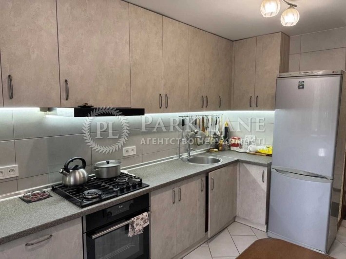 Шулявка КПІ В.Гетьмана 44А Караваєві Дачі 4 спальні 80 м2 Ремонт - фото 1