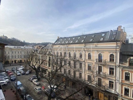 Продаж 1кімнтної квартири Борисоглібська 4. Київ