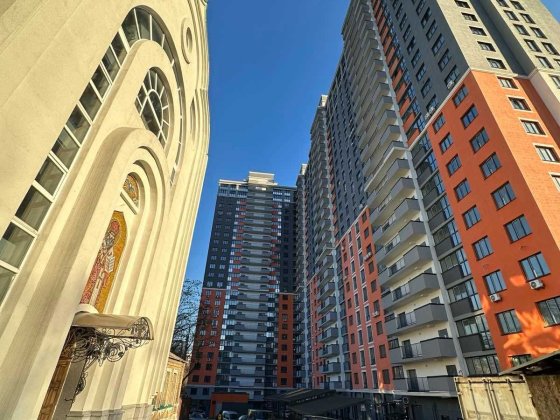 Велика 2 Кімнатна в ЖК Багоутівський. Киев