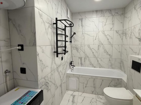 Продам квартиру Варшавський плюс Київ