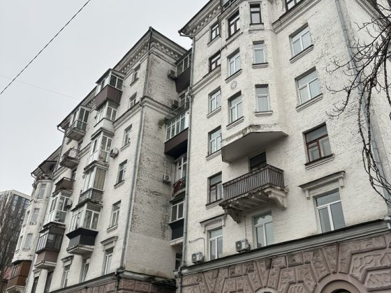 Продам 3-к Соломенка Чоколівка Повітрофлотський проспект  25 Киев