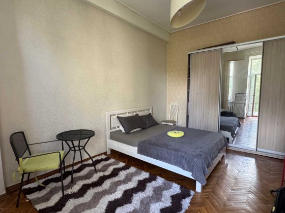 Продаж Гоголівська 21, 1 кім. 36кв.м, 91000у.е торг Киев