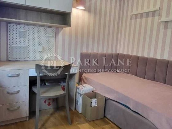 Продаж 3х кімнатної квартири вул. Печенізька, 1/7 Шевченківський район Київ