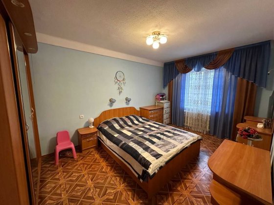 Продаж 3-х кімнатної квартири, просп. Леся Курбаса 18а Київ